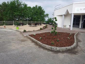 Hotel Le Riccoty Blyes Εξωτερικό φωτογραφία